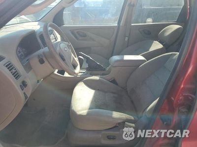 Zdjęcie 7 z 12 samochodu: 2007 FORD ESCAPE VIN:1FMYU93107KB16762 - miniatura