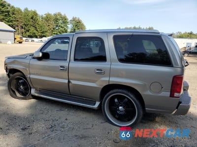 Drugie zdjęcie samochodu z przodu: 2002 CADILLAC ESCALADE LUXURY VIN:1GYEK63N12R102443 - miniatura