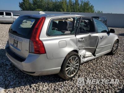 Trzecie zdjęcie samochodu z tyłu: 2010 VOLVO V50 2.4I VIN:YV1382MWXA2532713 - miniatura