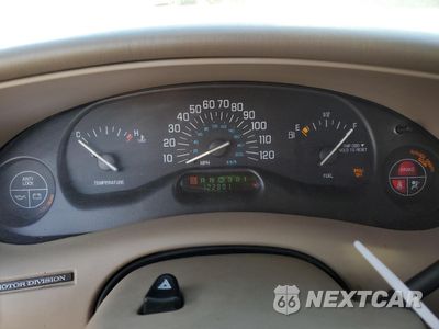 Zdjęcie 9 z 12 samochodu: 2002 BUICK CENTURY CUSTOM VIN:2G4WS52J321127318 - miniatura