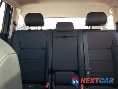 Zdjęcie 10 z 13 samochodu: 2019 VOLKSWAGEN TIGUAN SE VIN:3VV2B7AX7KM090837 - miniatura