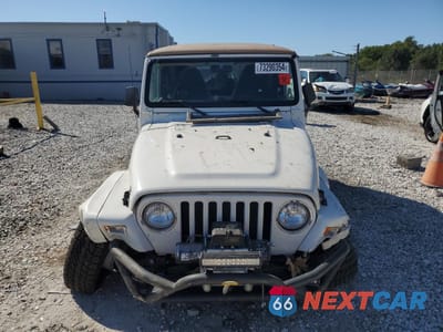 Piąte zdjęcie samochodu w środku: 2000 JEEP WRANGLER / TJ SAHARA VIN:1J4FA59SXYP764539 - miniatura