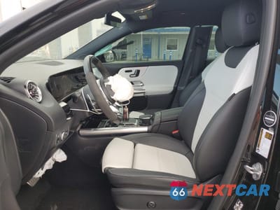 Zdjęcie 7 z 16 samochodu: 2023 MERCEDES-BENZ GLA 35 AMG VIN:W1N4N5BB9PJ458325 - miniatura