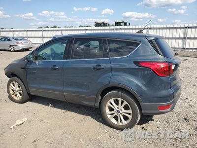 Drugie zdjęcie samochodu z przodu: 2019 FORD ESCAPE SE VIN:1FMCU9GD6KUA12949 - miniatura