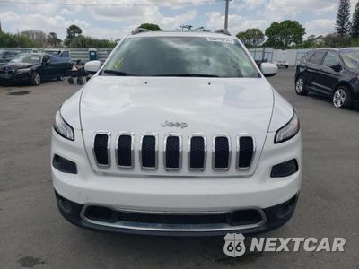 Piąte zdjęcie samochodu w środku: 2017 JEEP CHEROKEE LATITUDE VIN:1C4PJLCB2HW572691 - miniatura