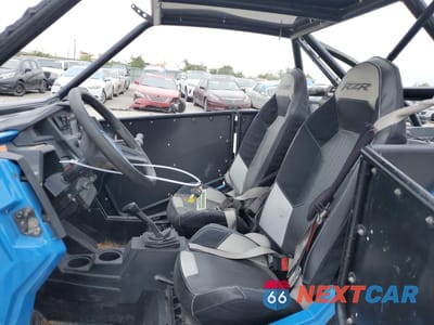 Zdjęcie 8 z 11 samochodu: 2018 POLARIS RZR XP TURBO EPS VIN:3NSVDE925JF409043 - miniatura