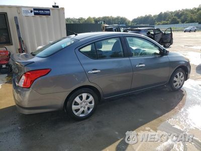 Trzecie zdjęcie samochodu z tyłu: 2016 NISSAN VERSA S VIN:3N1CN7AP4GL881501 - miniatura