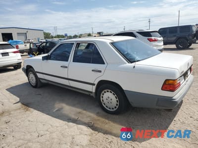 Drugie zdjęcie samochodu z przodu: 1987 MERCEDES-BENZ 300 E VIN:WDBEA30D4HA553388 - miniatura
