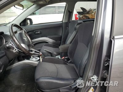 Zdjęcie 7 z 13 samochodu: 2012 MITSUBISHI OUTLANDER GT VIN:JA4JT5AX1CU005283 - miniatura
