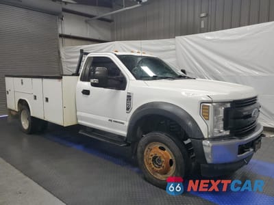 2019 FORD F450 SUPER DUTY 1FDUF4HT5KDA27210 - główne zdjęcie licytacji z USA - miniatura