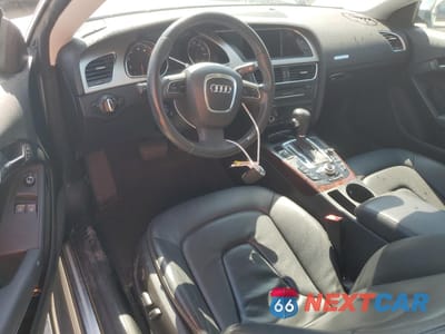 Zdjęcie 8 z 12 samochodu: 2011 AUDI A5 PREMIUM PLUS VIN:WAULFAFR5BA059739 - miniatura