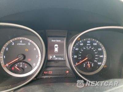 Zdjęcie 9 z 12 samochodu: 2016 HYUNDAI SANTA FE SPORT VIN:5XYZT3LB7GG352932 - miniatura