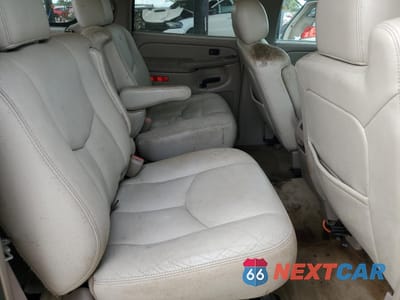 Zdjęcie 11 z 14 samochodu: 2004 GMC YUKON XL C1500 VIN:3GKEC16Z34G241808 - miniatura