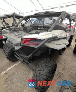Czwarte zdjęcie samochodu z boku: 2019 CAN-AM MAVERICK X3 TURBO VIN:3JBVGAY40KK002389 - miniatura
