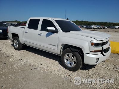 Czwarte zdjęcie samochodu z boku: 2017 CHEVROLET SILVERADO K1500 LT VIN:3GCUKREC7HG508492 - miniatura