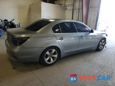 Trzecie zdjęcie samochodu z tyłu: 2004 BMW 530 I VIN:WBANA73554B062598 - miniatura