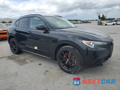 Czwarte zdjęcie samochodu z boku: 2021 ALFA ROMEO STELVIO TI VIN:ZASPAKBN5M7D16014 - miniatura