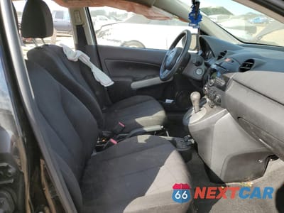 Zdjęcie 7 z 11 samochodu: 2012 MAZDA MAZDA2 VIN:JM1DE1KYXC0141027 - miniatura