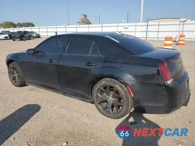 Drugie zdjęcie samochodu z przodu: 2021 CHRYSLER 300 S VIN:2C3CCABG9MH528887 - miniatura