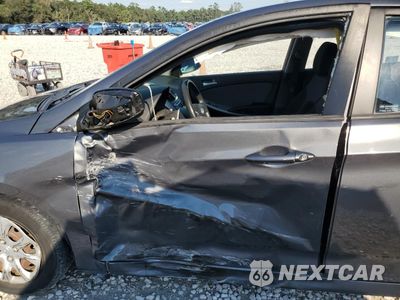 Zdjęcie 7 z 12 samochodu: 2012 HYUNDAI ACCENT GLS VIN:KMHCT5AE8CU003880 - miniatura
