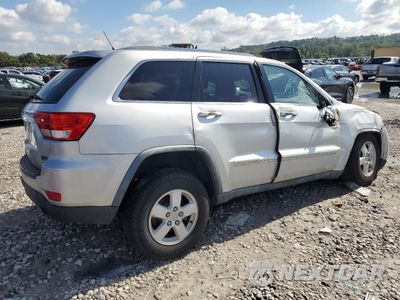 Trzecie zdjęcie samochodu z tyłu: 2011 JEEP GRAND CHEROKEE LAREDO VIN:1J4RR4GG1BC551119 - miniatura