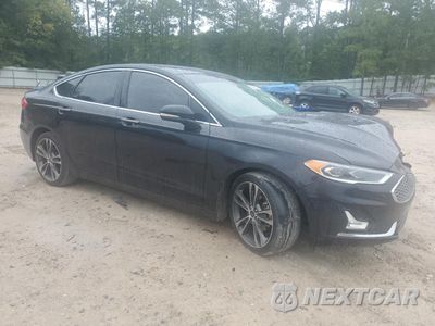 Czwarte zdjęcie samochodu z boku: 2019 FORD FUSION TITANIUM VIN:3FA6P0K9XKR217324 - miniatura