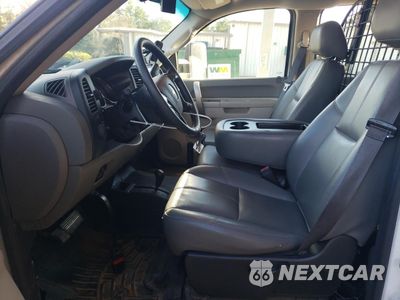Zdjęcie 7 z 12 samochodu: 2013 CHEVROLET SILVERADO K2500 HEAVY DUTY VIN:1GC1KVC87DF108390 - miniatura