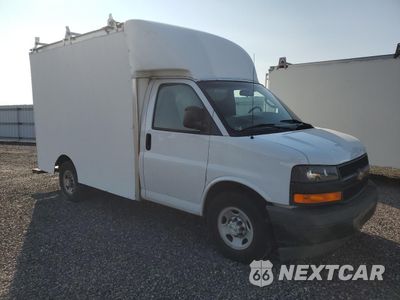 Czwarte zdjęcie samochodu z boku: 2018 CHEVROLET EXPRESS G3500 VIN:1GB0GRFG2J1292366 - miniatura