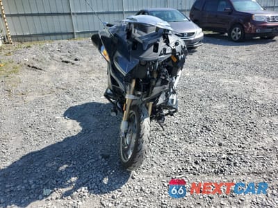 Drugie zdjęcie samochodu z przodu: 2019 BMW R 1250 RT VIN:WB10J6304KZG33482 - miniatura