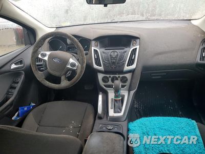 Zdjęcie 8 z 12 samochodu: 2013 FORD FOCUS SE VIN:1FADP3K28DL111127 - miniatura