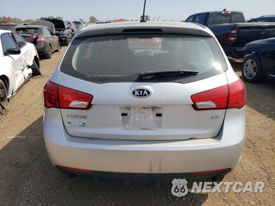 Zdjęcie 6 z 12 samochodu: 2012 KIA FORTE EX VIN:KNAFU5A23C5587133 - miniatura