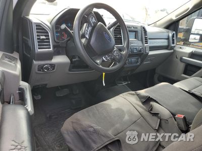 Zdjęcie 8 z 13 samochodu: 2017 FORD F550 SUPER DUTY VIN:1FDUF5GT6HEC48230 - miniatura