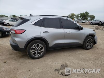 Trzecie zdjęcie samochodu z tyłu: 2021 FORD ESCAPE SEL VIN:1FMCU9H61MUA60846 - miniatura