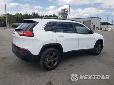 Trzecie zdjęcie samochodu z tyłu: 2017 JEEP CHEROKEE LATITUDE VIN:1C4PJLCB2HW572691 - miniatura