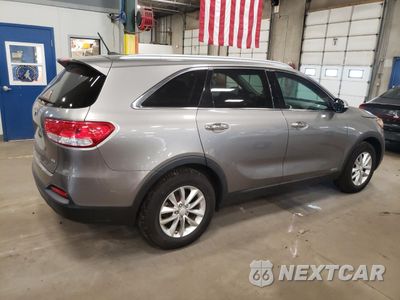 Trzecie zdjęcie samochodu z tyłu: 2017 KIA SORENTO LX VIN:5XYPGDA51HG190537 - miniatura