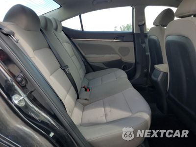 Czwarte zdjęcie samochodu z boku: 2020 HYUNDAI ELANTRA SEL VIN:5NPD84LF4LH543277 - miniatura