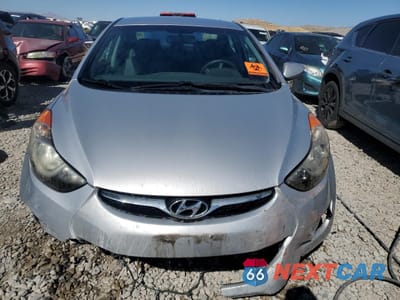 Piąte zdjęcie samochodu w środku: 2013 HYUNDAI ELANTRA GLS VIN:KMHDH4AE3DU567602 - miniatura