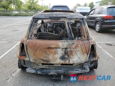 Zdjęcie 6 z 11 samochodu: 2005 MINI COOPER S VIN:WMWRE33465TD93338 - miniatura