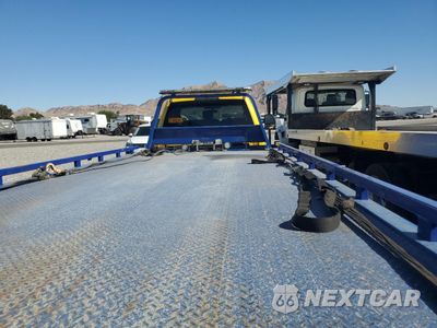 Zdjęcie 6 z 13 samochodu: 2017 FORD F550 SUPER DUTY VIN:1FDUF5GT6HEC48230 - miniatura