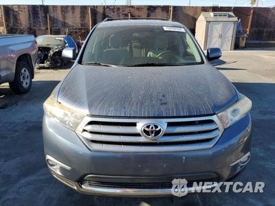 Piąte zdjęcie samochodu w środku: 2013 TOYOTA HIGHLANDER BASE VIN:5TDZK3EHXDS122966 - miniatura
