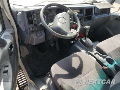 Zdjęcie 8 z 12 samochodu: 2014 ISUZU NPR HD VIN:JALC4W162E7005124 - miniatura
