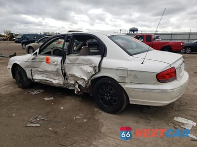 Drugie zdjęcie samochodu z przodu: 2003 HYUNDAI SONATA GL VIN:KMHWF25H23A860138 - miniatura