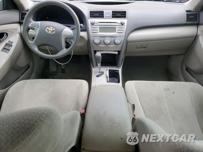 Zdjęcie 8 z 14 samochodu: 2011 TOYOTA CAMRY BASE VIN:4T1BF3EK5BU610275 - miniatura