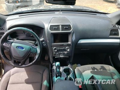 Zdjęcie 8 z 14 samochodu: 2017 FORD EXPLORER XLT VIN:1FM5K8D83HGC26658 - miniatura