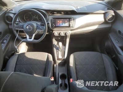Zdjęcie 8 z 14 samochodu: 2019 NISSAN KICKS S VIN:3N1CP5CU5KL531806 - miniatura
