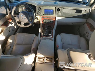 Zdjęcie 8 z 13 samochodu: 2007 JEEP COMMANDER LIMITED VIN:1J8HG58217C591460 - miniatura