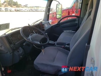 Zdjęcie 7 z 13 samochodu: 2018 ISUZU NPR HD VIN:54DC4W1C1JS809814 - miniatura