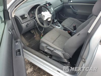 Zdjęcie 8 z 13 samochodu: 2007 VOLKSWAGEN RABBIT VIN:WVWBR71K47W063083 - miniatura