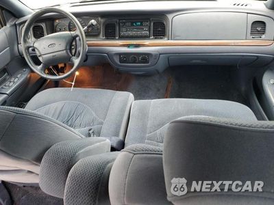 Zdjęcie 8 z 12 samochodu: 1997 FORD CROWN VICTORIA LX VIN:2FALP74W7VX226244 - miniatura