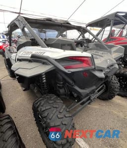 Trzecie zdjęcie samochodu z tyłu: 2019 CAN-AM MAVERICK X3 TURBO VIN:3JBVGAY40KK002389 - miniatura